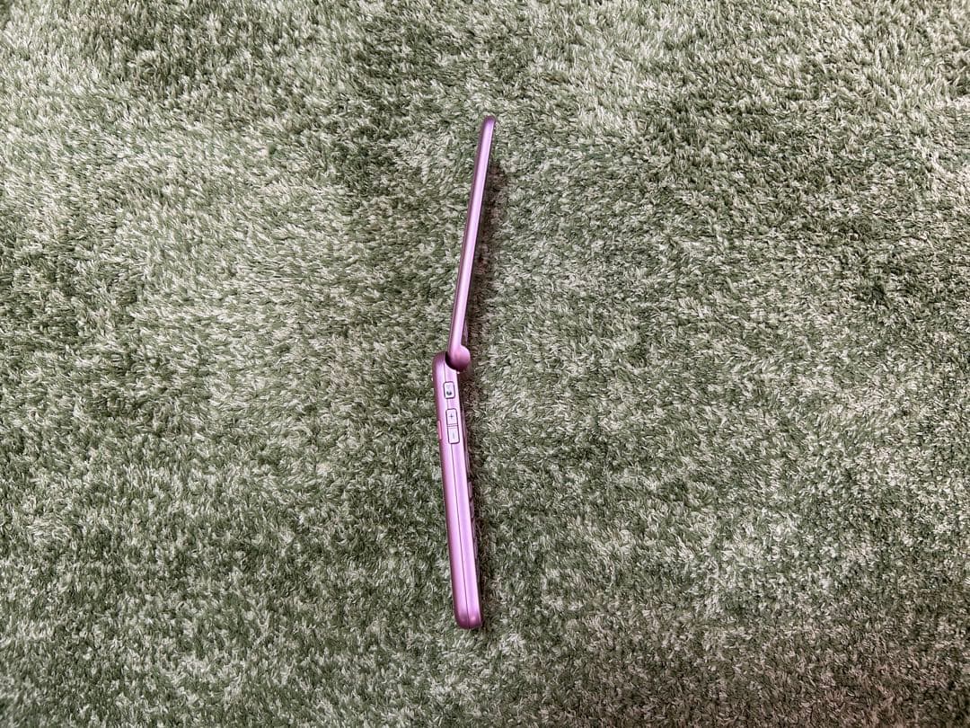 docomo F-01M ピンク 折りたたみ式