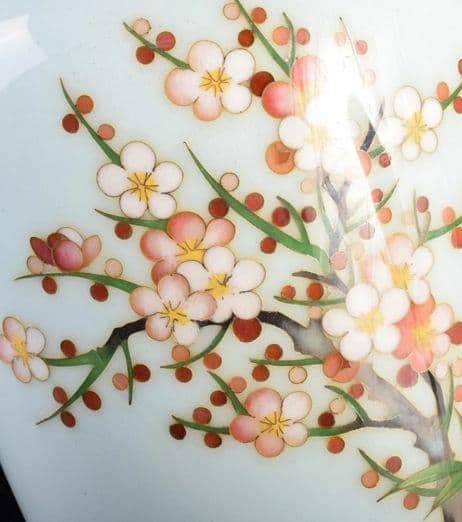 青色陶器花瓶 桜のデザイン