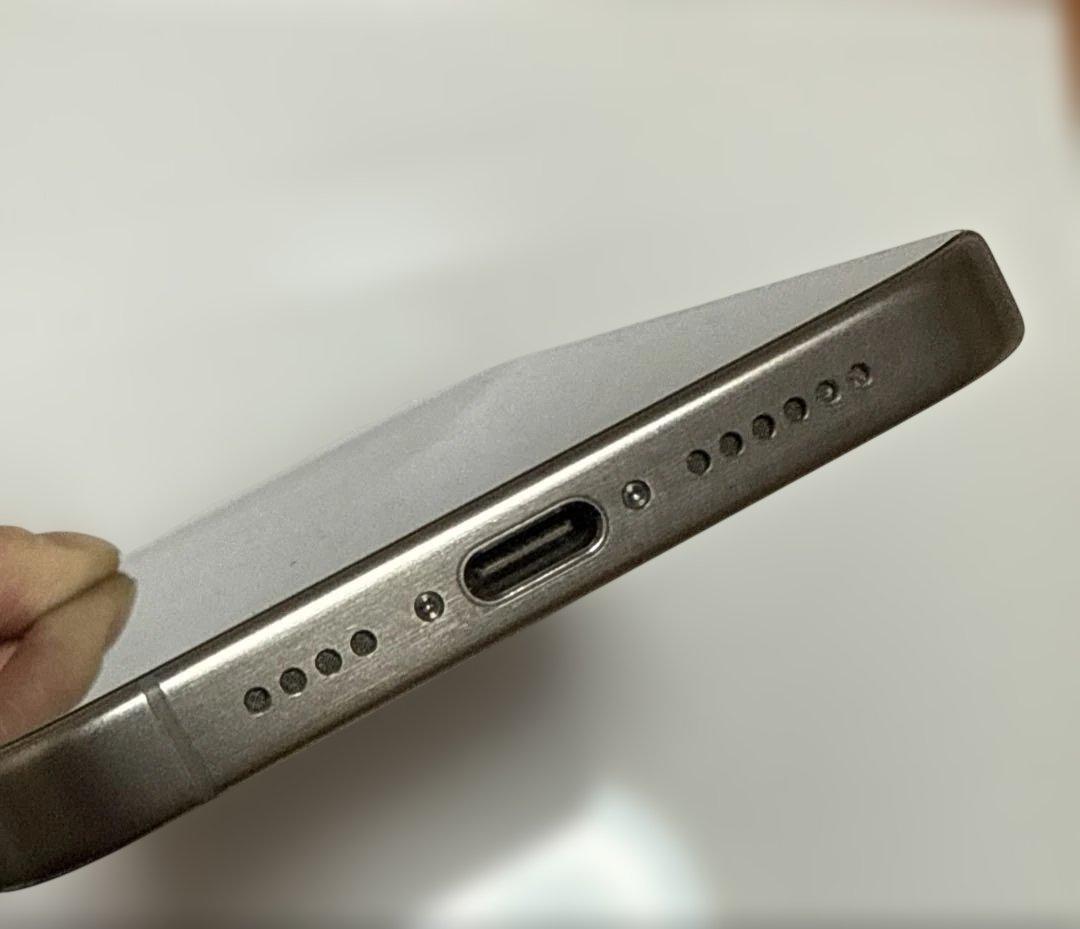 Apple iPhone 15Pro max 本体　難あり