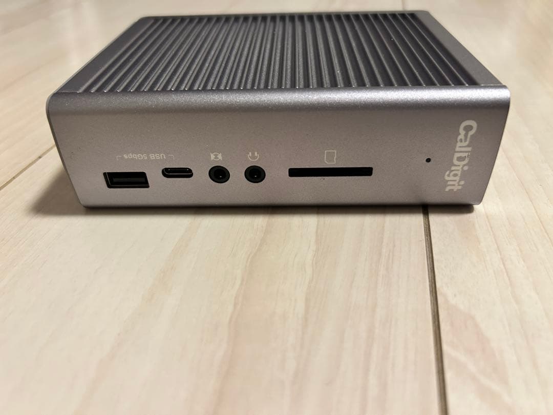 分配器・切替器 CalDigit Thunderbolt3 Station Plus3