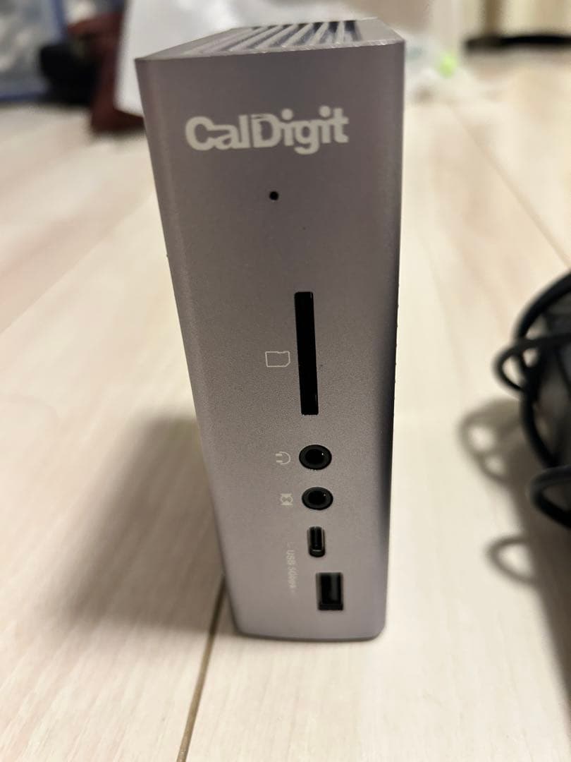 分配器・切替器 CalDigit Thunderbolt3 Station Plus3