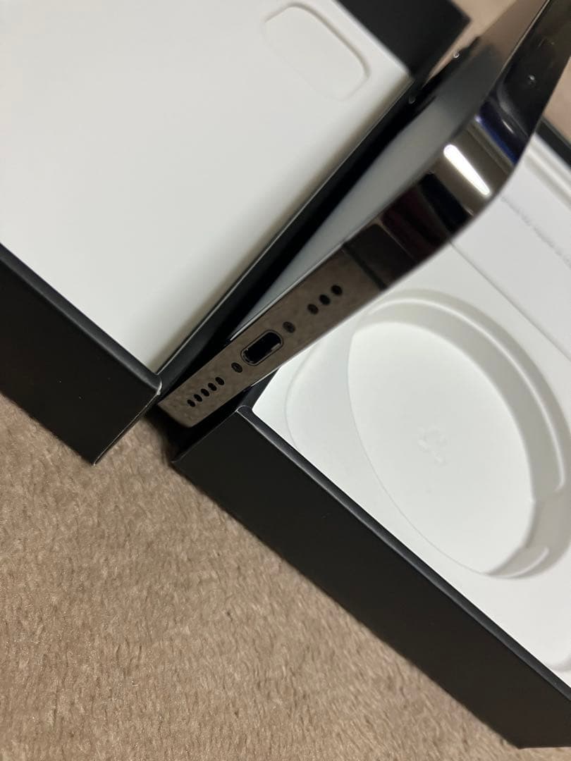 美品　iPhone12pro 128GB グラファイト　SIMフリー