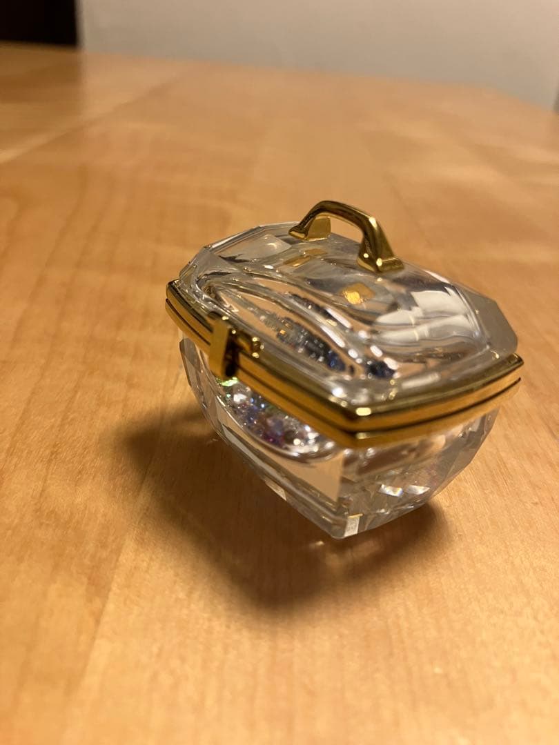 スワロフスキー社　クリスタルメモリーズ　シークレッツ　宝箱