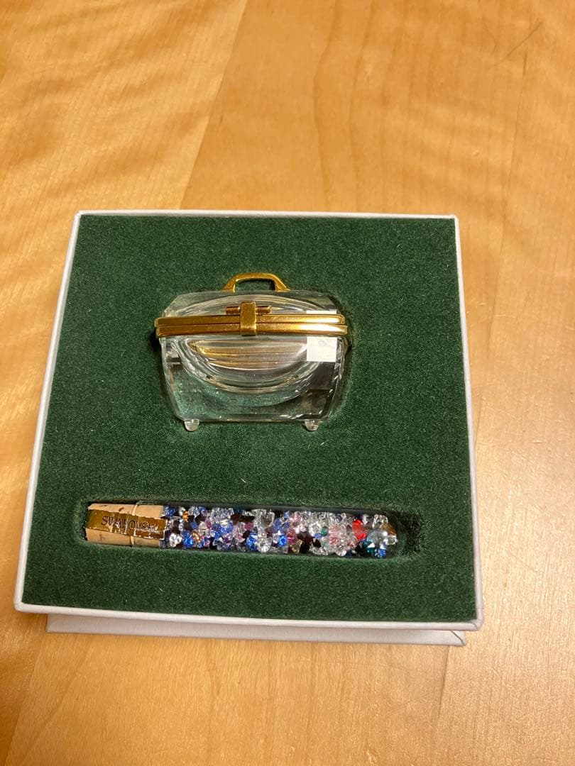 スワロフスキー社　クリスタルメモリーズ　シークレッツ　宝箱