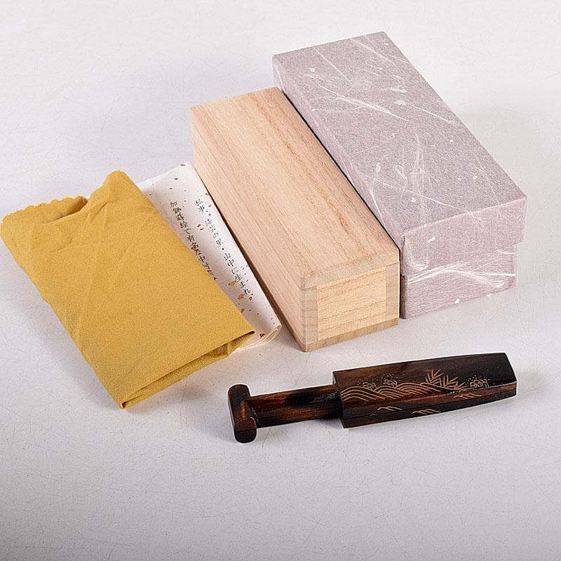 茶道具　田中宗凌造　芦に波蒔絵　黒柿櫂形香合　共箱　V　7964