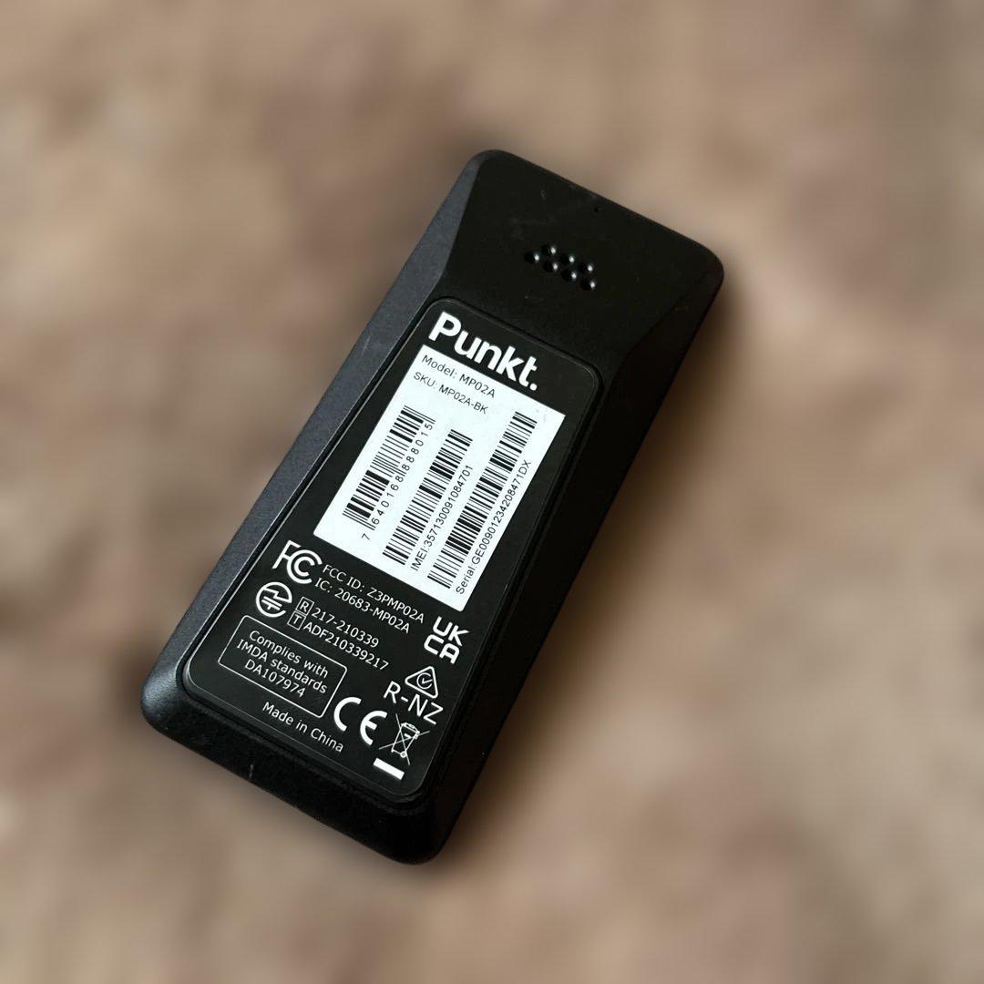 Punkt. MP02A ブラック SIMフリー