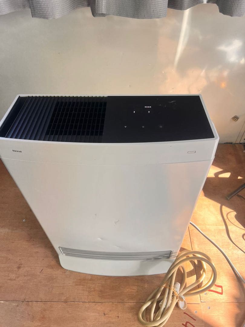 リンナイ RC-B5801ACP ガスファンヒーター 通電確認のみ