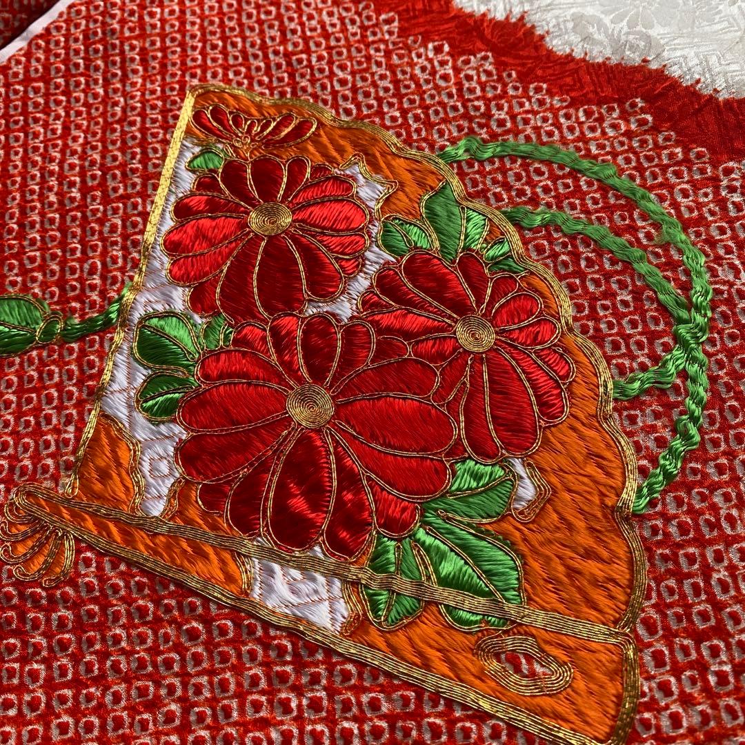 七五三　3歳　絞り　刺繍着物