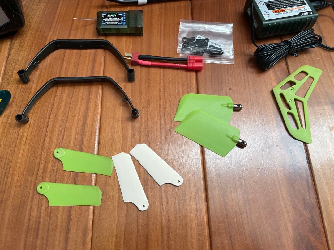 E-sky ラジコンヘリコプター