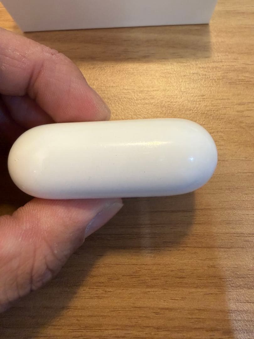 AirPods Pro 2 本体 正規品　箱付き(未使用イヤチップ付けます)