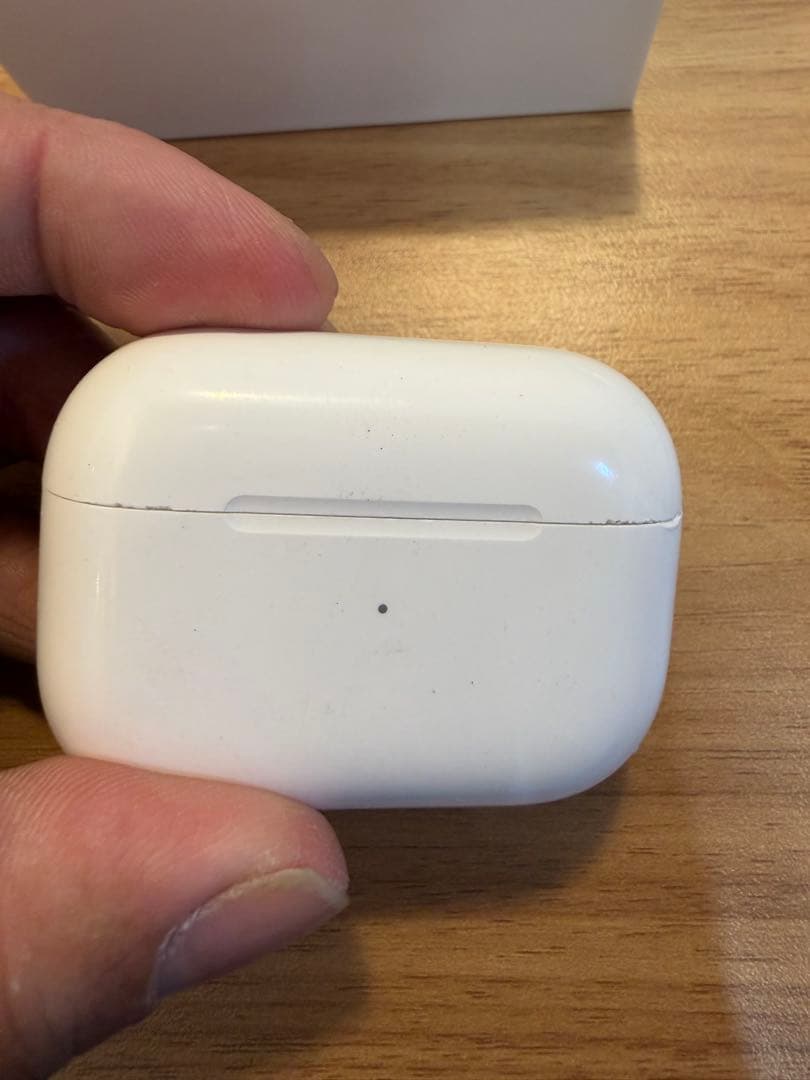 AirPods Pro 2 本体 正規品　箱付き(未使用イヤチップ付けます)