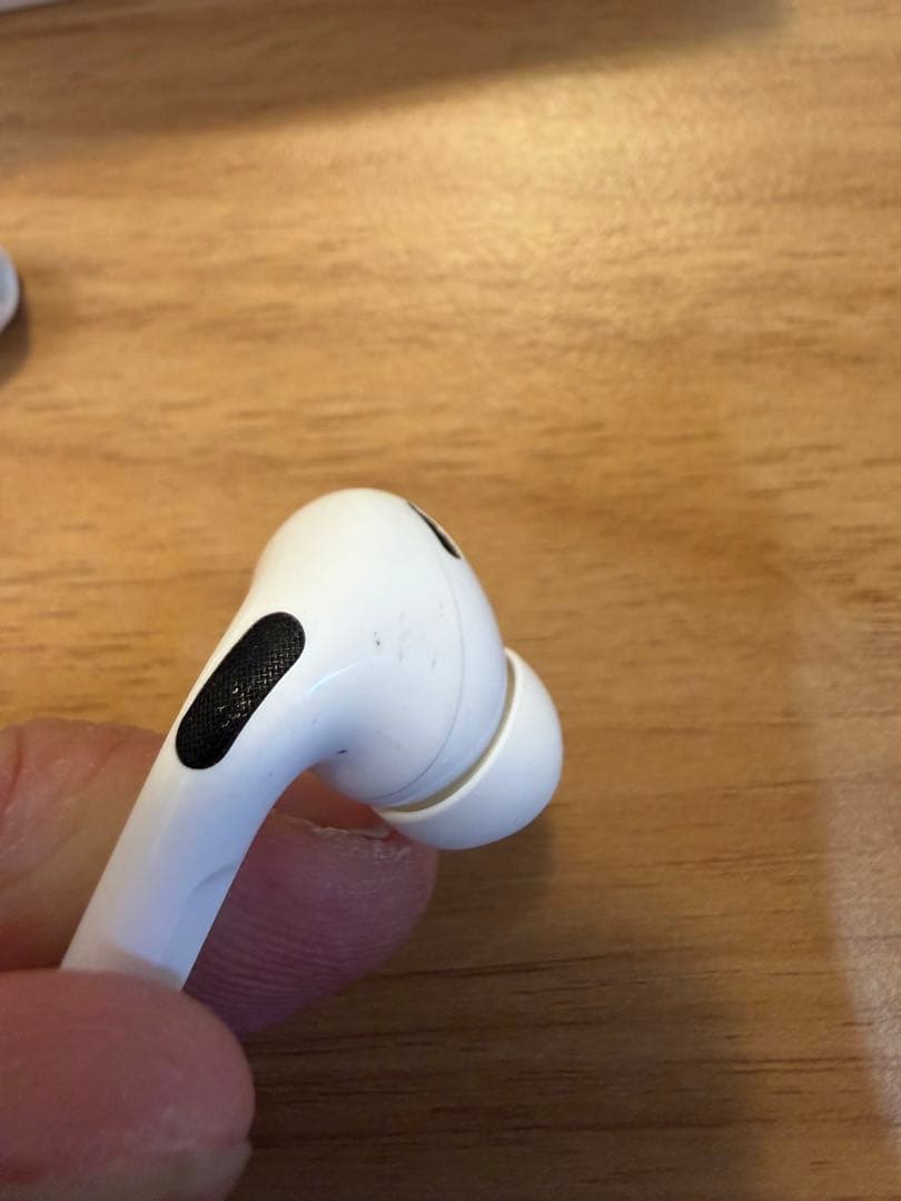 AirPods Pro 2 本体 正規品　箱付き(未使用イヤチップ付けます)