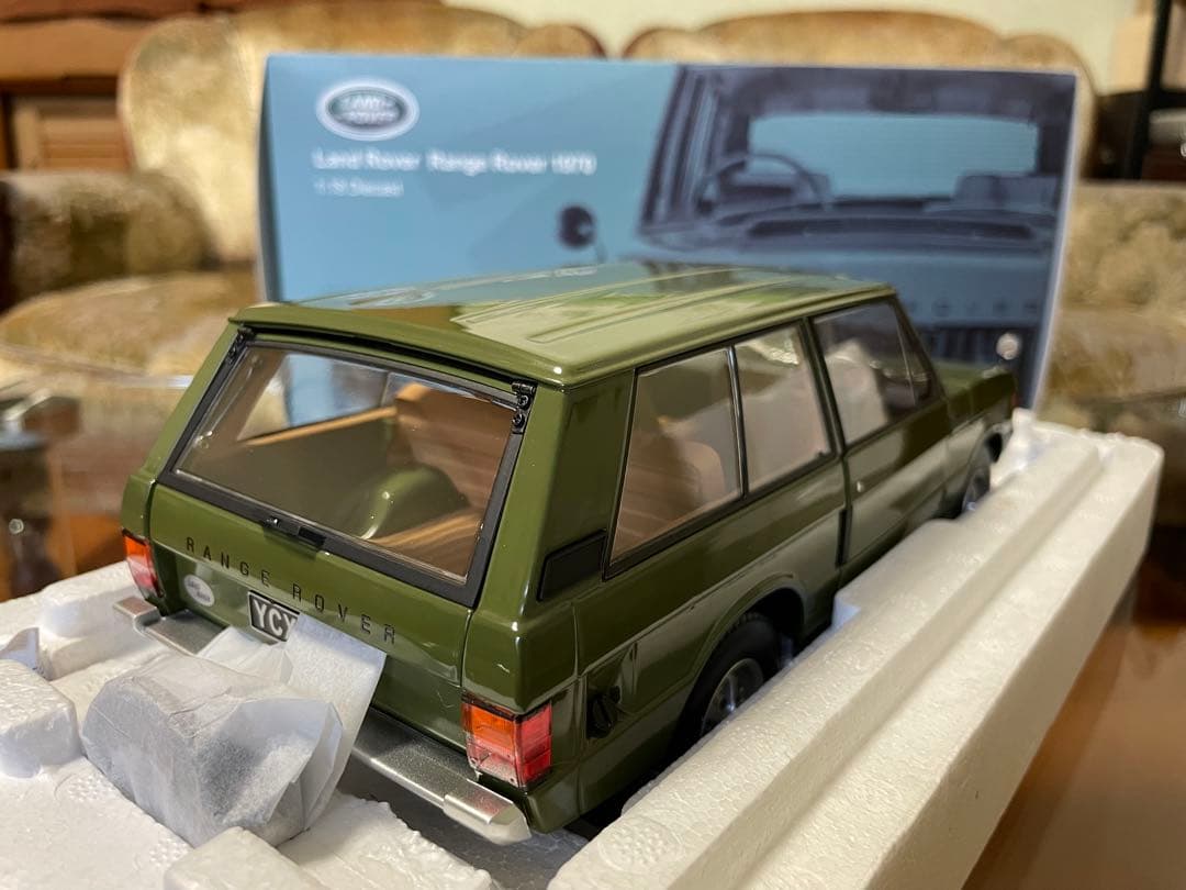 価格変更1/18オールモストリアル レンジローバー1970 グリーン 未展示品