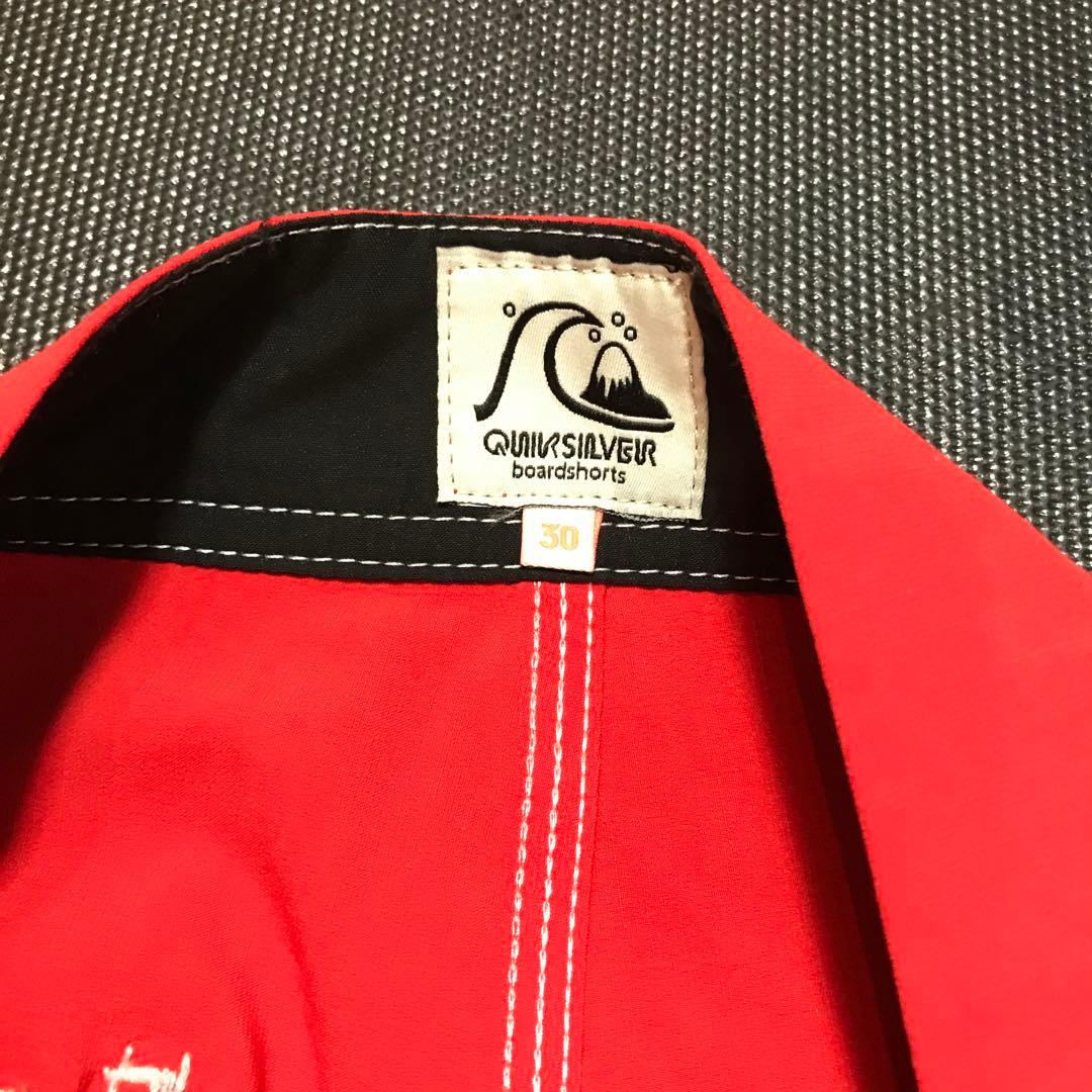 Quiksilver クイックシルバー　ボードショーツレッド チェック柄水着