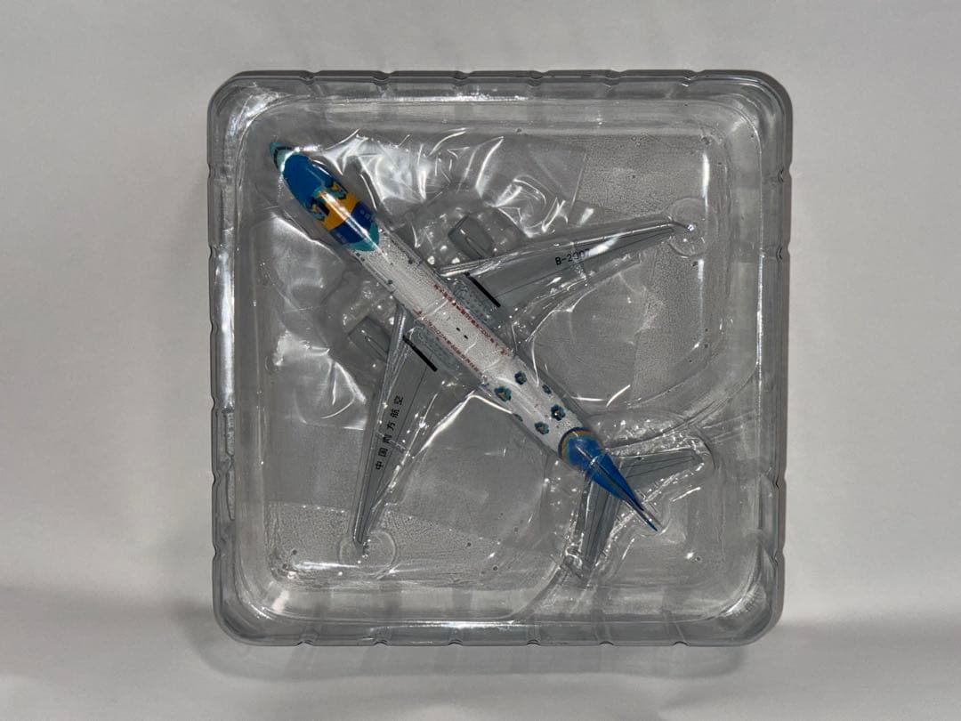 中国南方航空 B77W 1/400