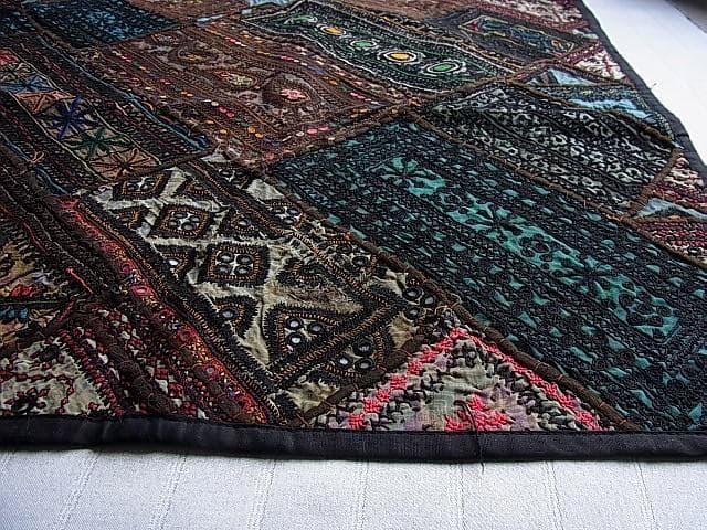 ★A2102★　67×134㎝　古い民族　刺繍　パッチワーク　アンティーク