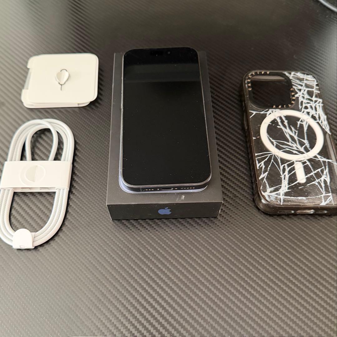 iPhone15 pro ブルーチタニウム　256GB