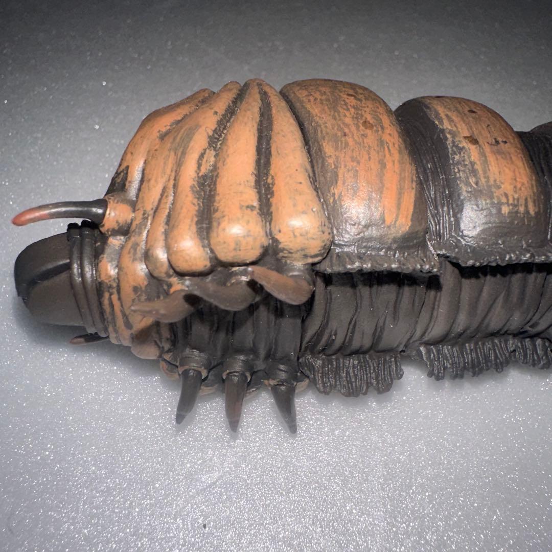 S.H.MonsterArts モスラ 幼虫