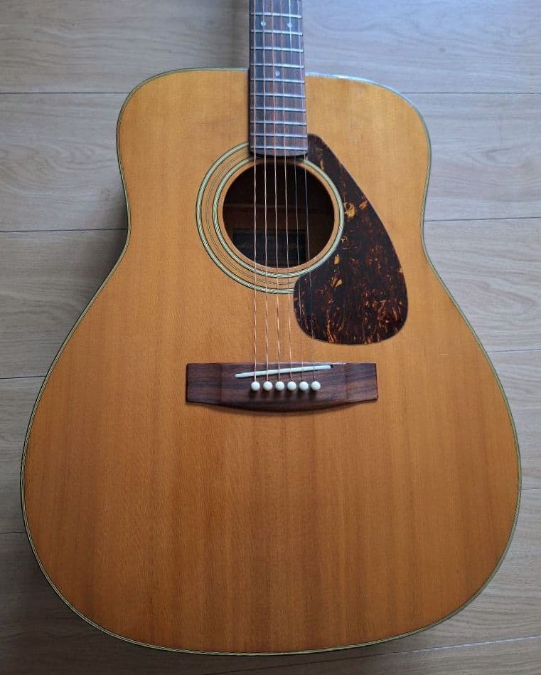 YAMAHA FG180J 黒ラベル ソフトケース付き