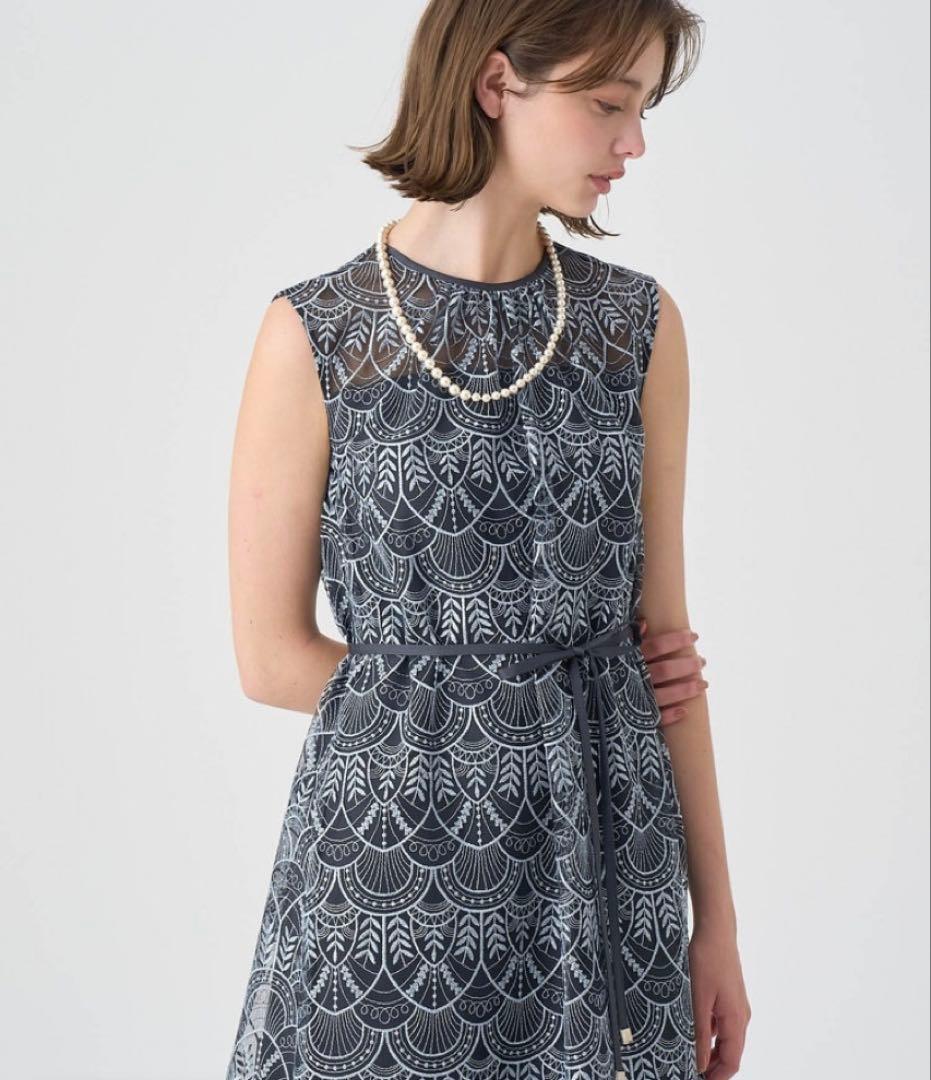 【現行販売品】美品 ANAYIラメチュールレーステントラインワンピース シルバー