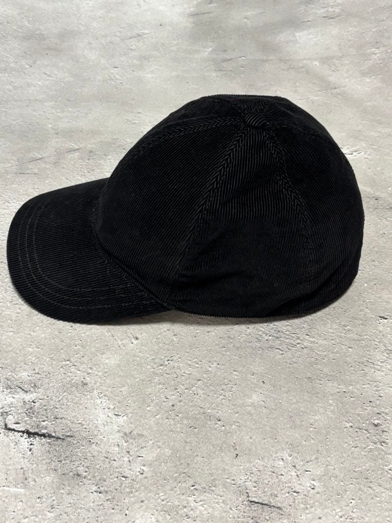 プラダ PRADA　トライアングル ロゴ プレート　コーデュロイ　キャップ