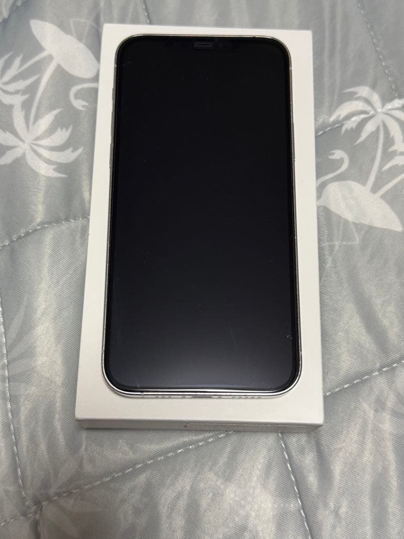 iPhone 12 Pro GOD LUMINA✴︎プロフィールページ