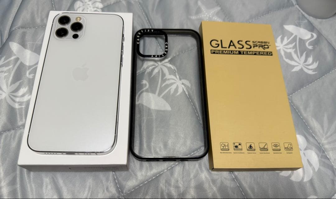 iPhone 12 Pro GOD LUMINA✴︎プロフィールページ