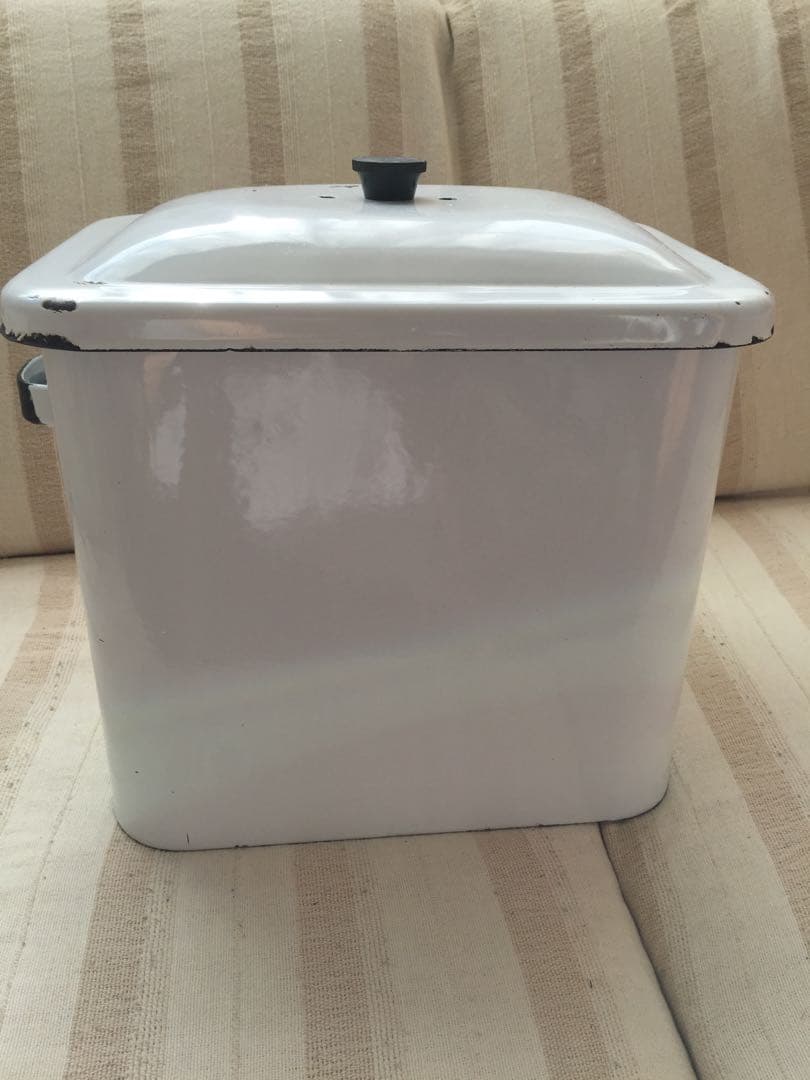 アンティークブレッド缶