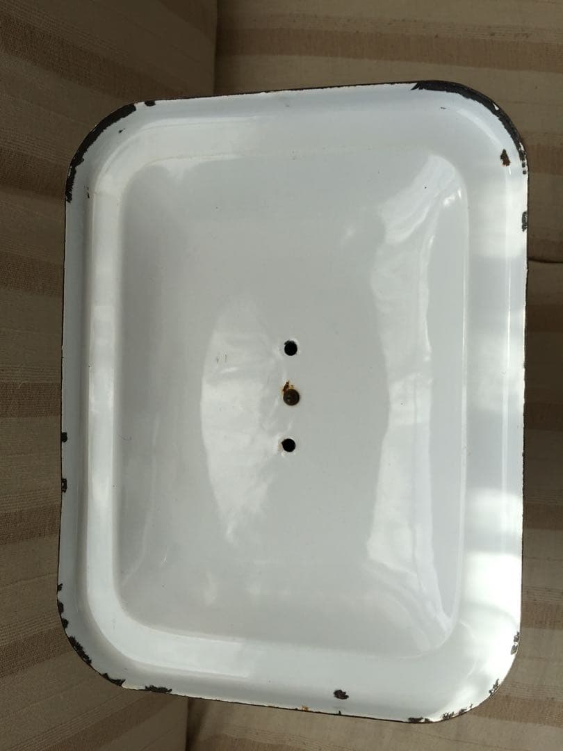 アンティークブレッド缶