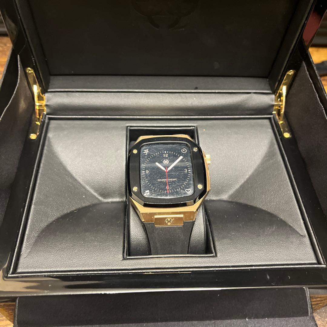 golden concept 44mm ローズゴールド×ブラックシリコン