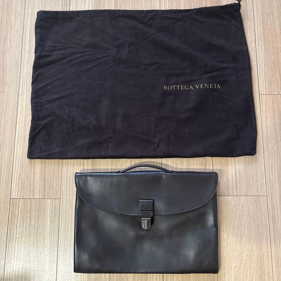 Bottega Veneta ダークブラウンレザービジネスバッグ