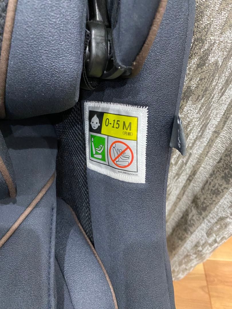 バ*ト様 極美品！アップリカ　Aprica　クルリラビッテエックス　R129適合