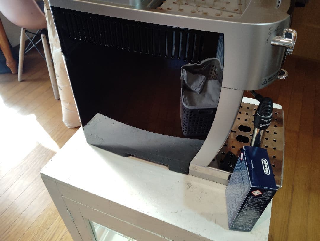 DeLonghiデロンギ マグフィニカS スマート　ECAM25023SB