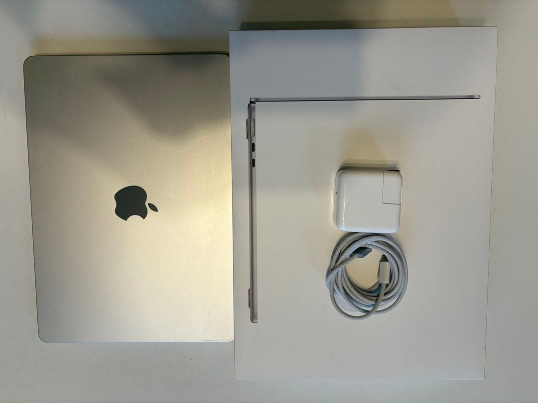 【たるぎうゆ】M2 MacBookAir 13インチ 256GB 8GB