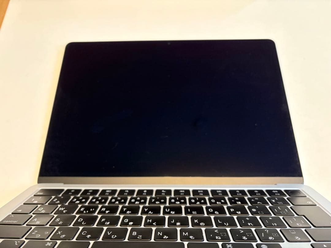 【たるぎうゆ】M2 MacBookAir 13インチ 256GB 8GB