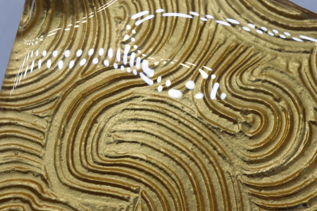 坂田甚内作　三角皿　ガラス　黄　名人作　送料込み250605