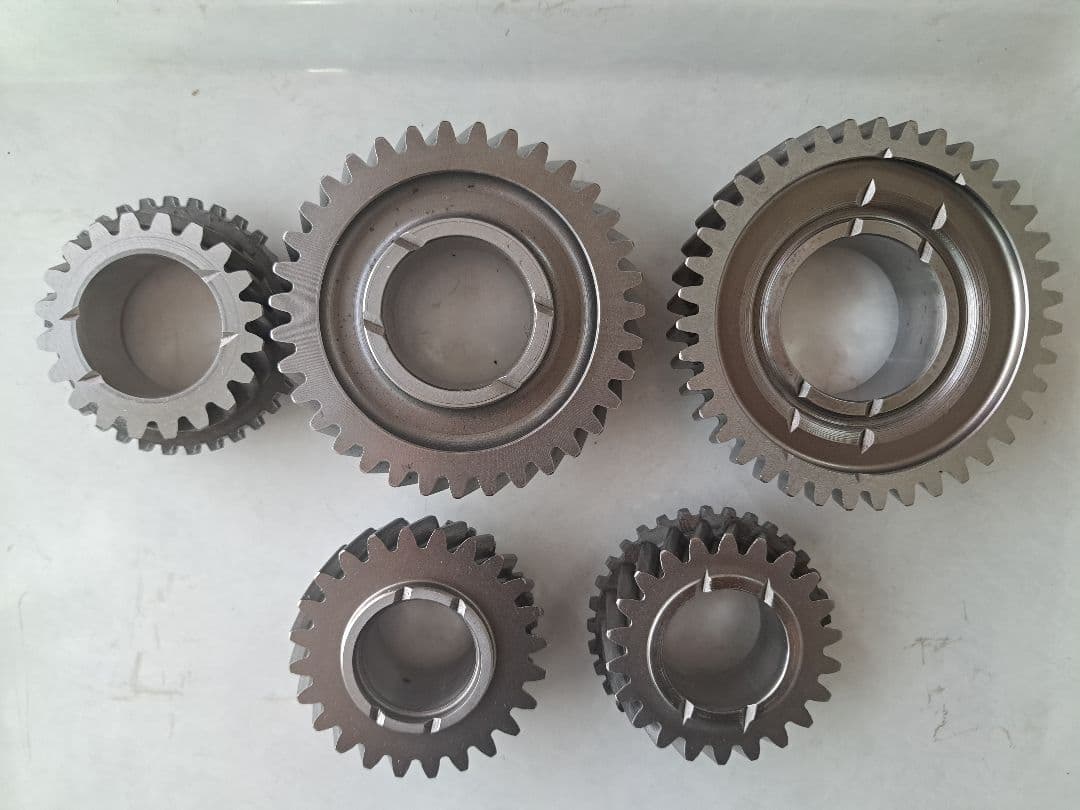 TRDクロスミッション C56•C52用タイプB中古② テスト予選307Km使用