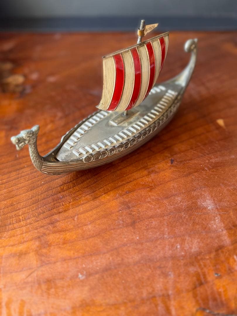 【アンティーク】ノルウェー・バイキング船 金属製の小物入れ