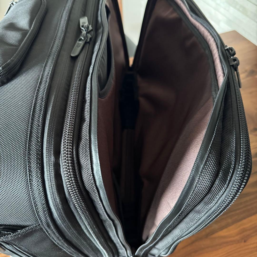 ヴィクトリノックス　ビジネスキャリーケース（２輪）