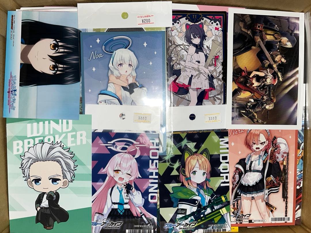 アニメグッズ キャラクターグッズ 紙雑貨 紙類 1350枚以上 大量 まとめ売り