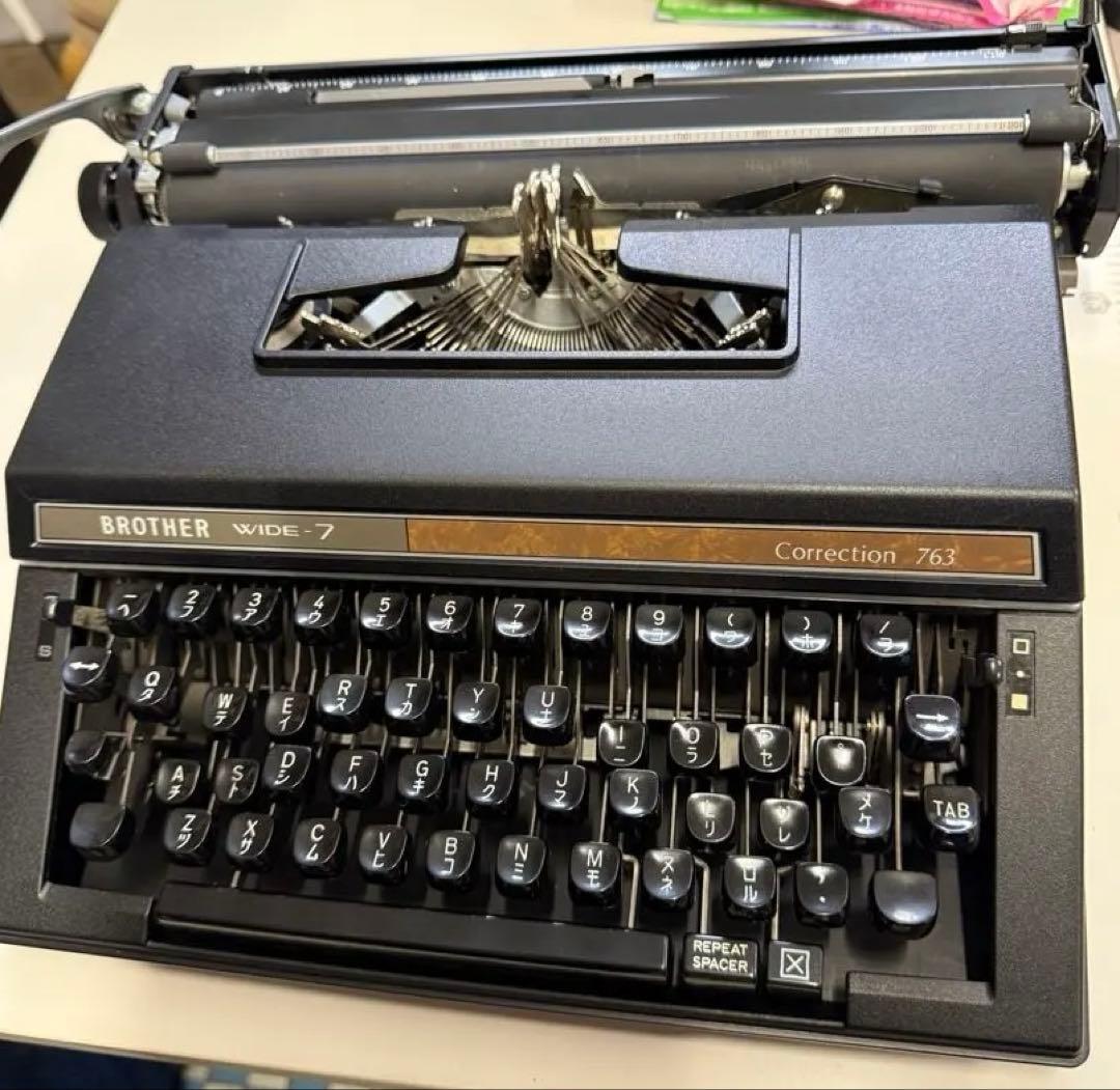 BROTHER WIDE-7 手動タイプライター ケース付き