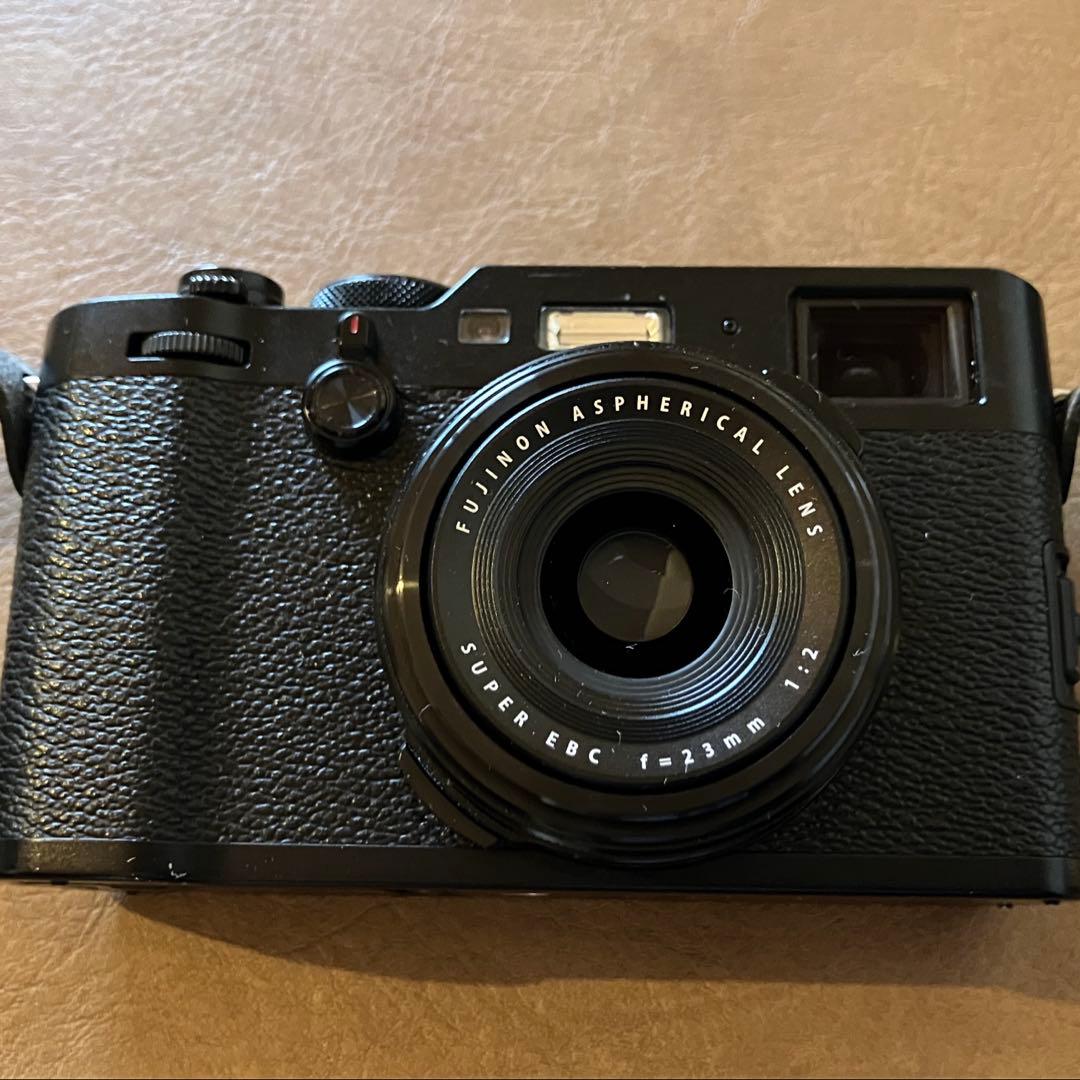 Fujifilm X100Fブラック　本日限定値下げ