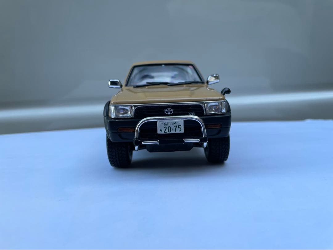 1/24 アオシマハイラックスサーフの完成品