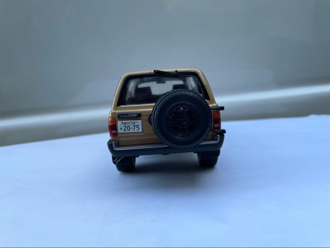 1/24 アオシマハイラックスサーフの完成品