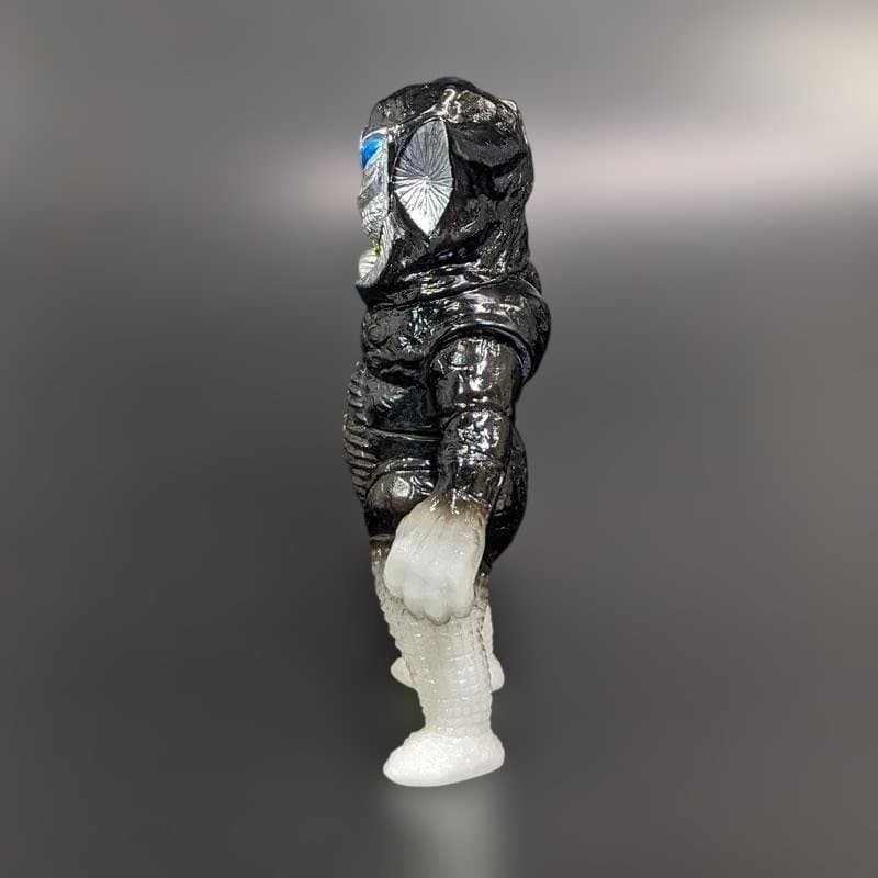 メフィラス星人　蓄光色　MAX TOY　マックストイ　アークティーズ限定　円谷