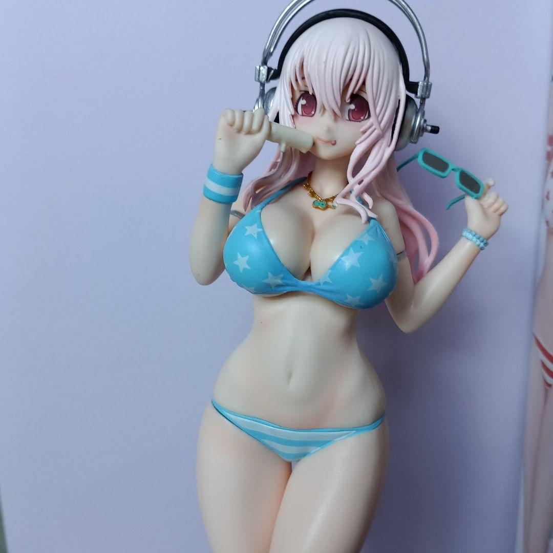 すーぱーそに子　サマービーチフィギュア２点セット（箱なし水色）（箱あり赤色）