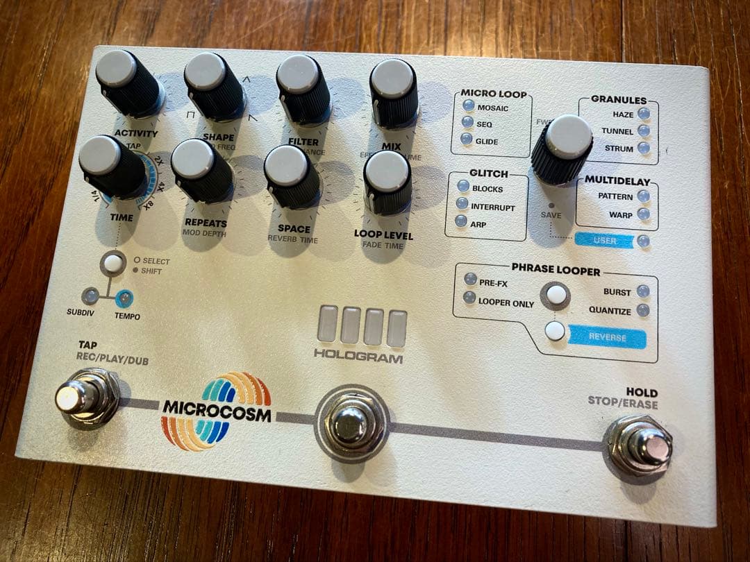 Hologram Microcosm グラニュラー グリッチ アンビエント