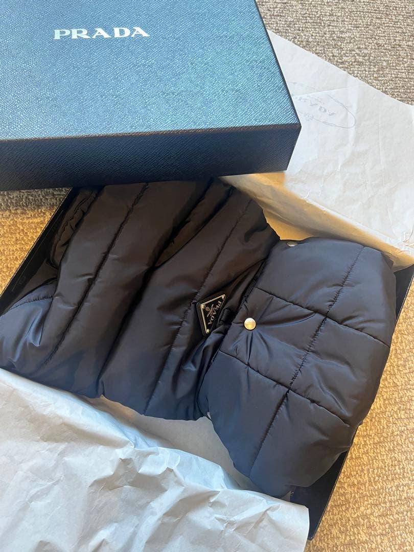 プラダ　犬　パファー ドッグコート Mサイズ　ネイビー