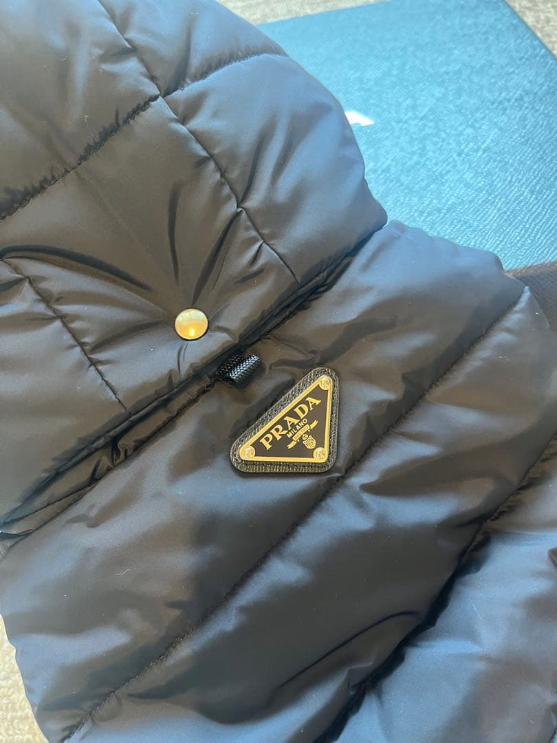 プラダ　犬　パファー ドッグコート Mサイズ　ネイビー