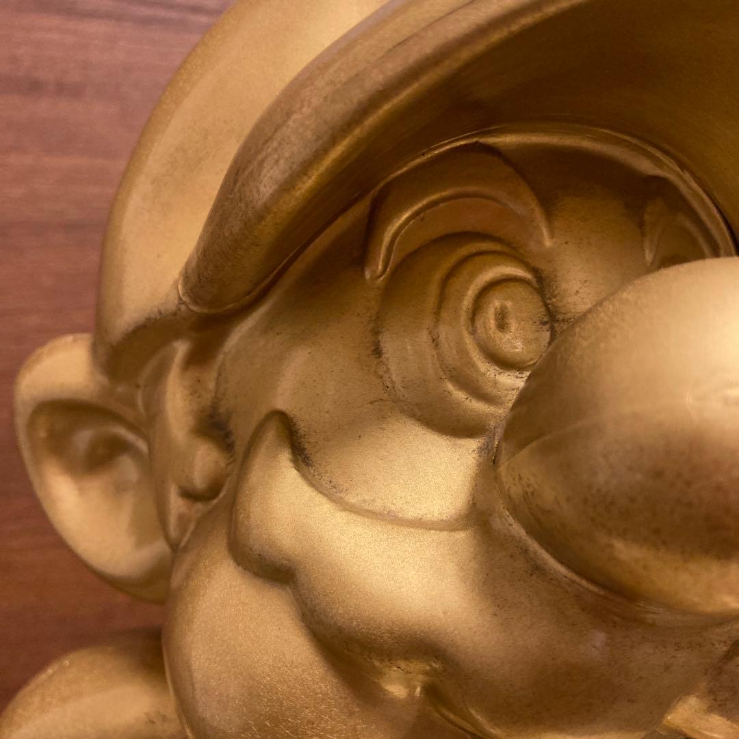 任天堂ゴールドマリオ　台座あり